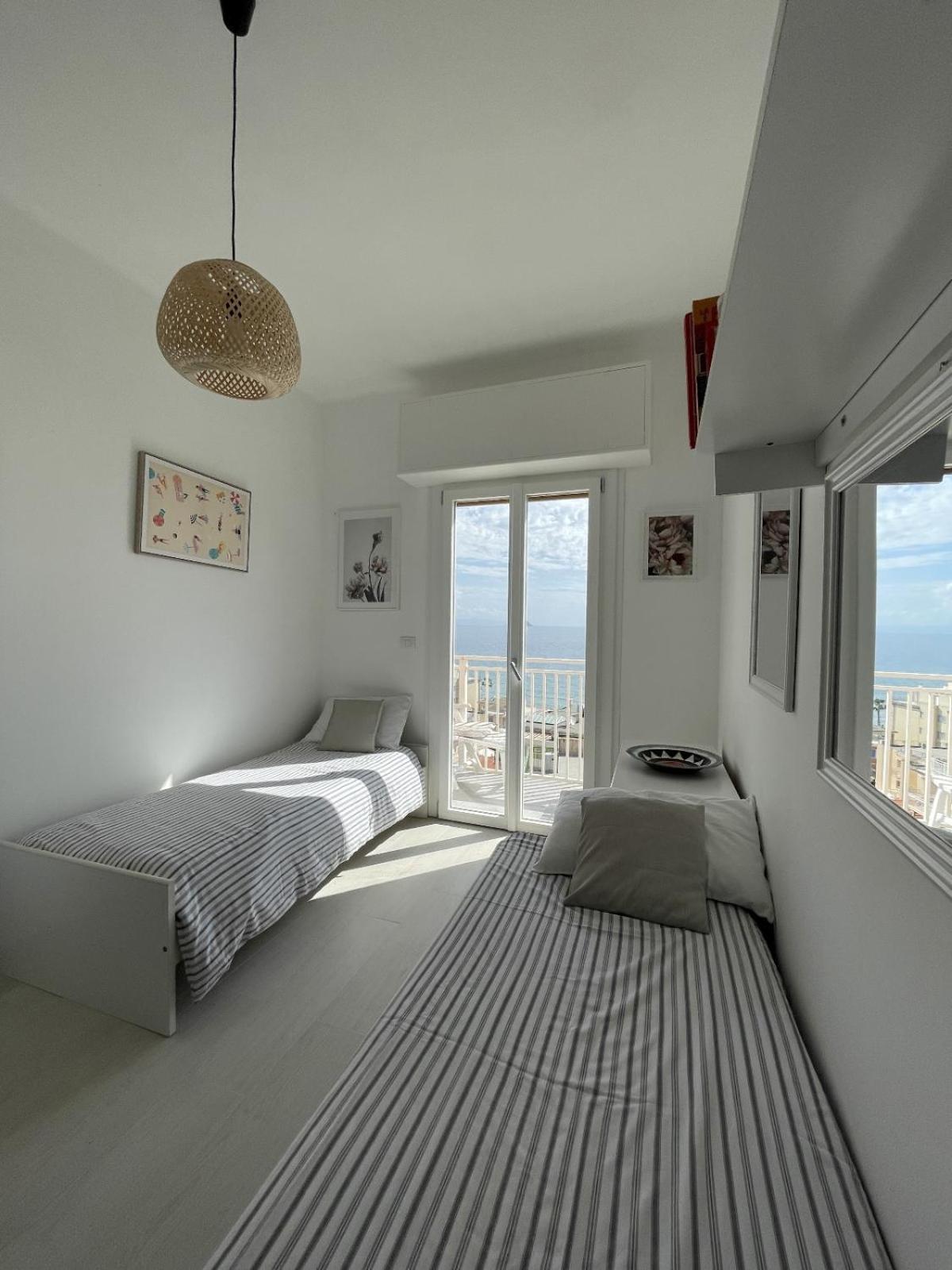 Villa Spectacular Sea View - 3 Minutes Walk From The Sea à Laigueglia Extérieur photo