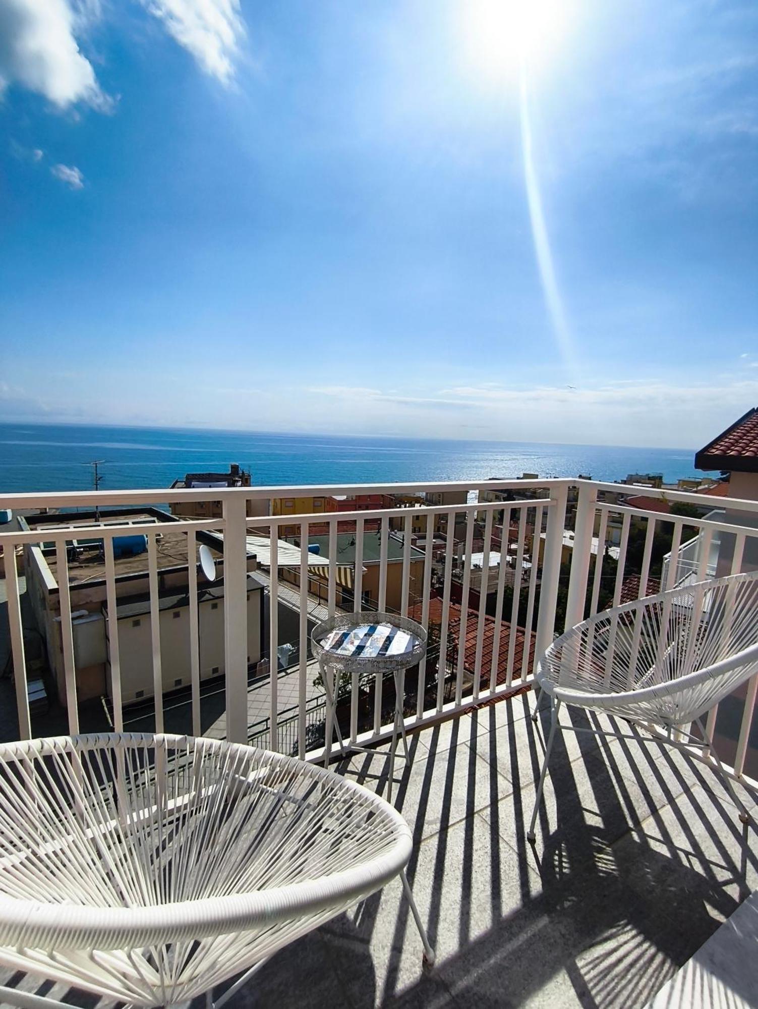 Villa Spectacular Sea View - 3 Minutes Walk From The Sea à Laigueglia Extérieur photo